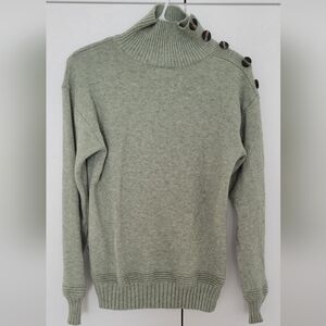 Women's sweater